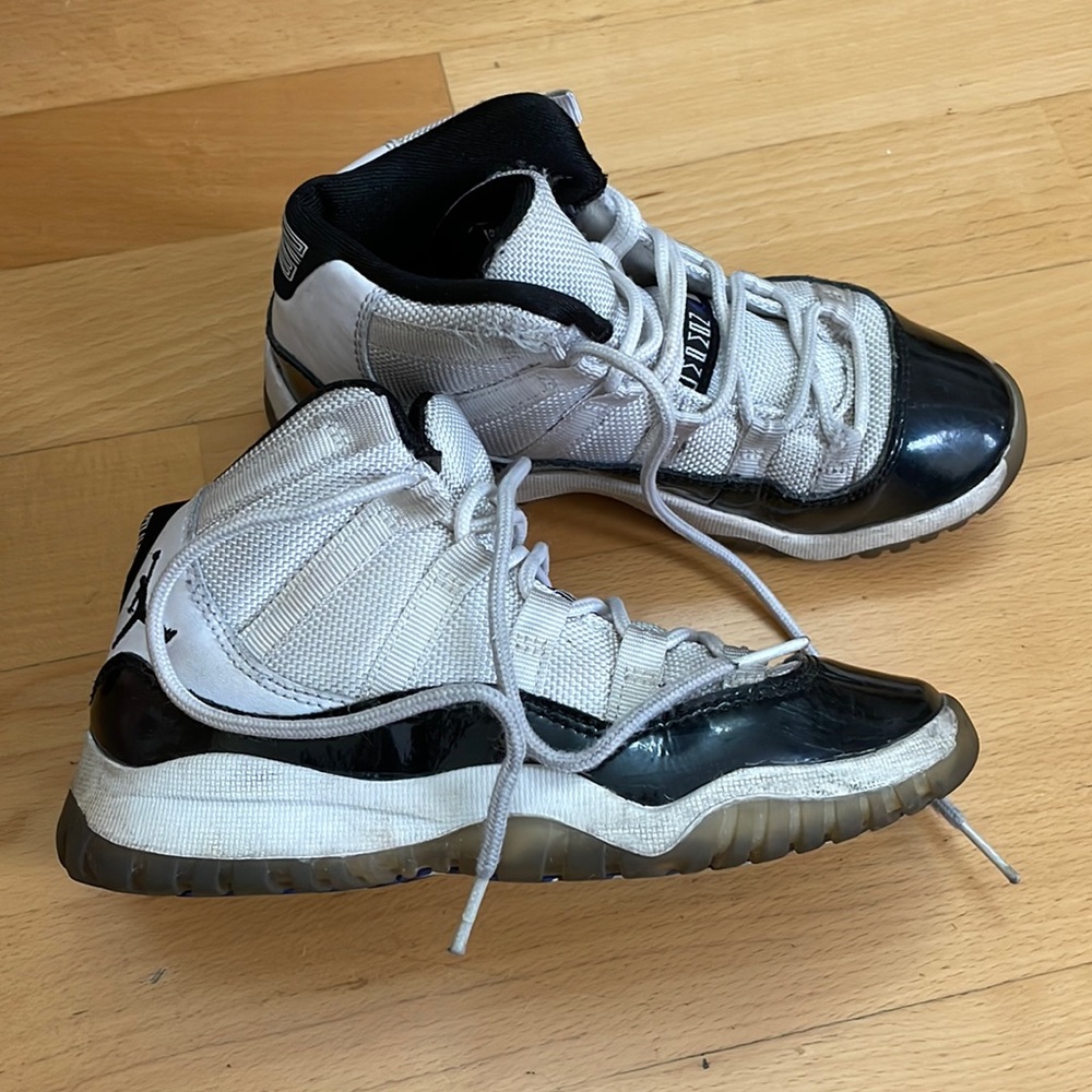 Air Jordan 11 kids size 13